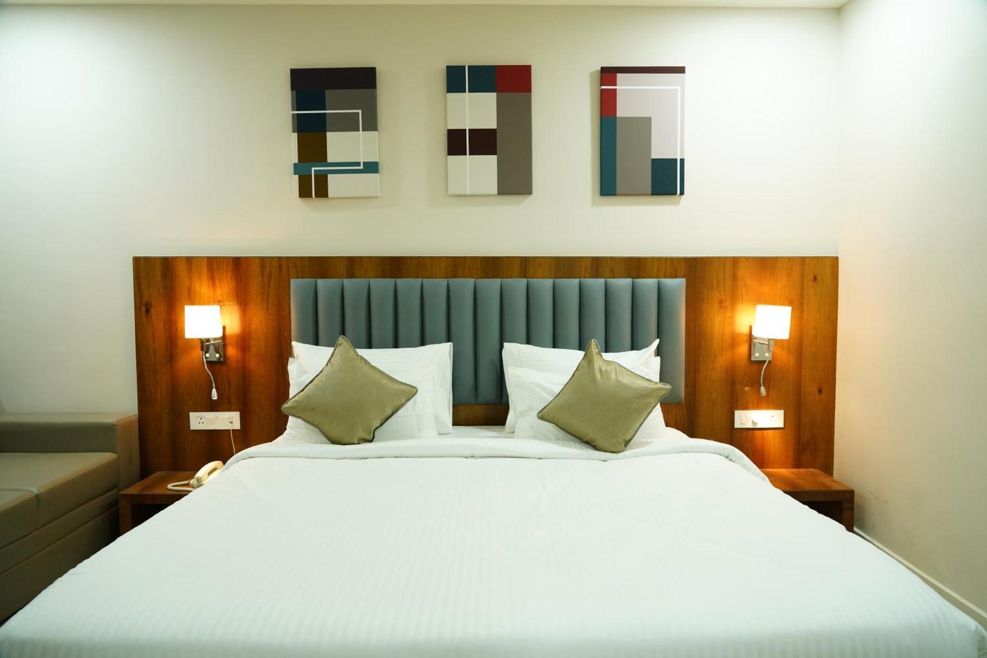 Hotel Pasupala Inn Anantapur Dış mekan fotoğraf