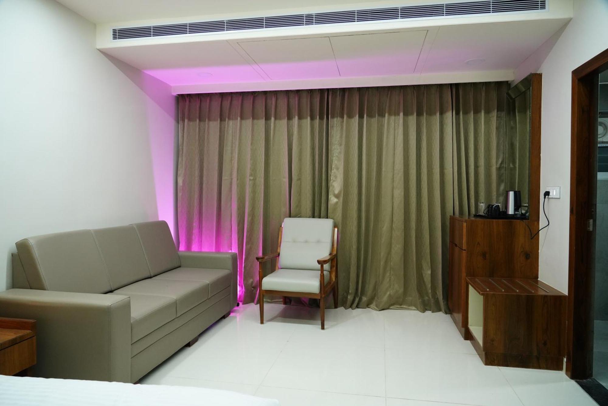 Hotel Pasupala Inn Anantapur Dış mekan fotoğraf